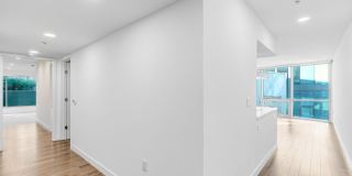 901 S Flower St Gallery 16