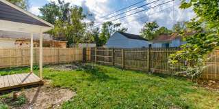 Everything on one level - 4 bedroom, 2 bath home! Gallery 18