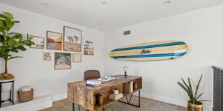 High-End Westside Rental on Washington Pl Gallery 14