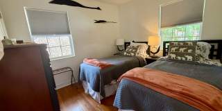 Fully furnished 1/1 Apartment Old NE Gallery 19