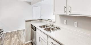James Pointe Apartments Gallery 80
