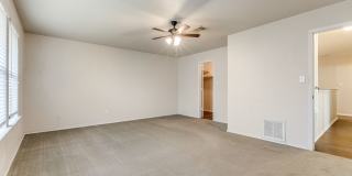 BEAUTIFUL 4-BEDROOM HOME NEAR UTSA Gallery 15