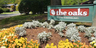 Chapel Hill / The Oaks Townhome Chapel Hill / The Oaks Townhome Gallery 1