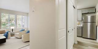 Beautifully Renovated 1 & 2 Bedroom Apartments in Lynnwood! Gallery 70