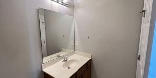 Room in 3 Bedroom Townhome at Dove Cottage Ln Gallery 25