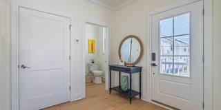 111 N Belmont Gallery 4