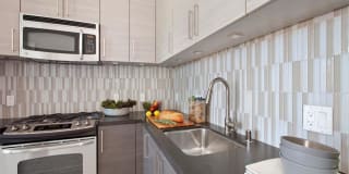 38 Dolores Gallery 23