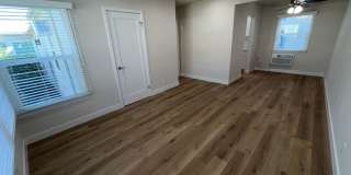 385 Gallery 11