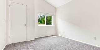 2 Bed, 1 bath Available! Gallery 10