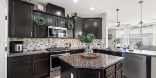 Luxurious, Exceptional Entertaining 5 Bedroom Home Featuring Expansive Indoor-Outdoor Living Gallery 6
