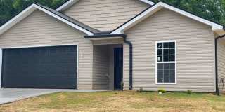 Maryville City, Newly Constructed, 3 Bedroom 2 Bath Home Call Debra Johnson 865-591-8281 or Ed Johnson 865-924-5045 Gallery 1