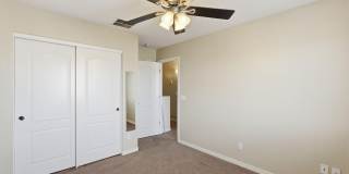 17561 W Banff Lane Gallery 21