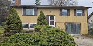 3718 E 22nd Gallery 1