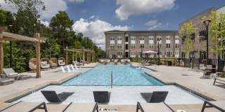 The Statesman Gallery 25