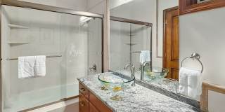 Portlock Oceanfront Estate: Luxury Beachfront Home w/ Pool & Sunset Views Portlock Oceanfront Estate: Luxury Beachfront Home w/ Pool & Sunset Views Gallery 36