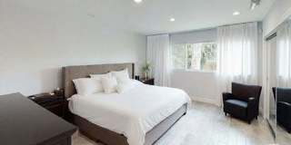 10331 La Grange Avenue Gallery 7