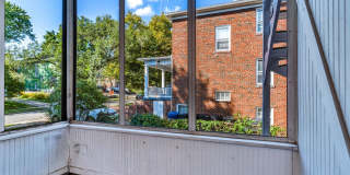 Updated Condo 3 Blocks from Metro Gallery 18