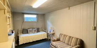 Available Nov 1st / Furnished / 1-Car Garage / 1 Dog on Approval Gallery 22