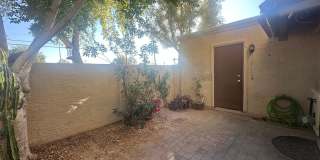 2 bed 1 Bath Townhome in Old Town! Gallery 1