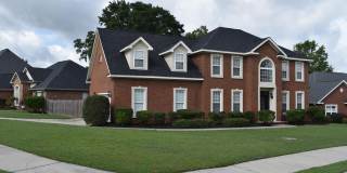 201 Bainbridge Drive Gallery 30