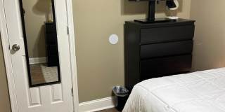 Charming furnished 2br 2nd Floor Apartment in Wilmington Gallery 29