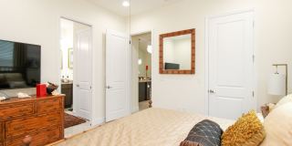 ** 2 BED-2 BATH ** FIRST FLOOR ** LUXURY COTTAGE IN THE ISLES OF COLLIER PRESERVE NAPLES FLORIDA ** SEASONAL ** Gallery 34