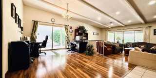 Available 8/1- Beautiful furnished single-story home located in prestigious Spanish Oaks! Gallery 20