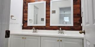 202 NE 36th Ter Gallery 47