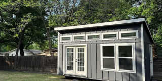 Room in 2 Bedroom Home at Eleanor St Gallery 13