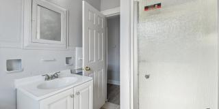 3 bedroom 2 bath $1375 3 bedroom 2 bath $1375 Gallery 33