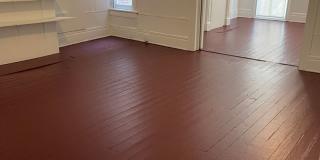 Spacious 4 bdrm/2 bath Home Located in Richmond's Fan District w/Balcony!!  Walking Distance to VCU!!!! Gallery 11