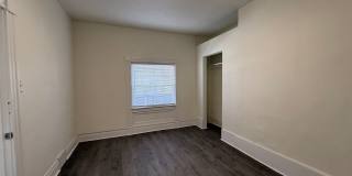 Updated 4BR / 2 Bath Home with off-street parking! Gallery 42