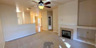 2 Bedroom at the Reosrt at Tanamera - Reno! - Garage, Pool, Pet Friendly! - Lease Pending Gallery 1