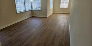6907 White Oak Gallery 8