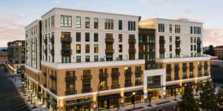 Huxley Huxley Gallery 1