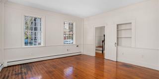 14 Elm Street Gallery 8