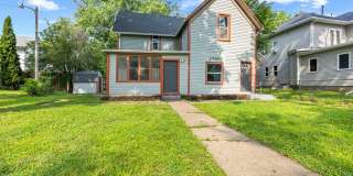 5 Bedrooms, 2 Bathrooms - Near Drake Gallery 1
