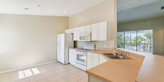 Spacious 3BR Townhome in Fort Myers Gallery 5