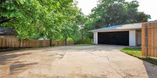 2910 W Crawford Street Gallery 31