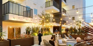 nVe at Fairfax Gallery 4