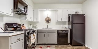 The Township @ St. Charles Apartment Homes Gallery 15