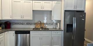 Beautifully Renovated Two Bedroom Highlands Home Gallery 16