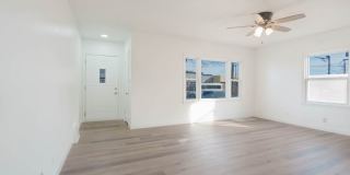 2303 Main Street Gallery 6
