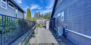 Spacious 2Br in Trilogy at Redmond Ridge 55+ Community Gallery 34