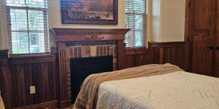 Gorgeous fully furnished home in downtown Eagle! Gallery 20