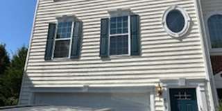 Spacious End Unit-Townhome in Hockessin’s Dennison Ridge Gallery 1