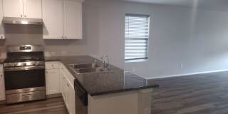 Charming 3 bedroom in Republic Creek! Gallery 22