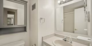 Charming 2-Bedroom Townhome in South Tampa — $500 off Move-In Special! Gallery 10