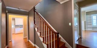 Spacious 4-Bedroom Single Family House in Baltimore Gallery 25