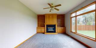 Beautiful Home - Available Augst 2026 Gallery 9